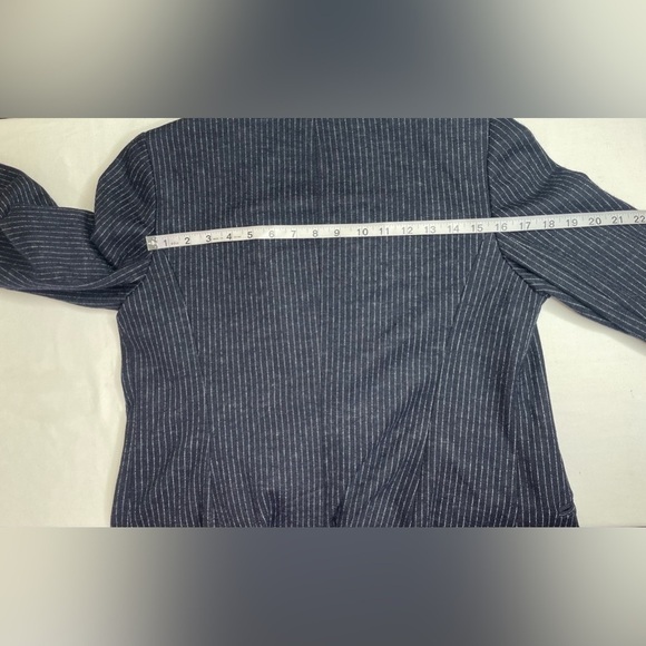 NWT Talbots Blue Pinstriped Blazer Wool Blend Jacket Size 8 - Picture 8 of 9